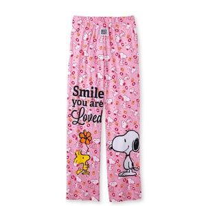 Peanuts Snoopy Love Lounge Pants, Luxuriously Soft, Pockets Medium